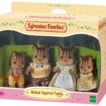 Sylvanian Families Walnut Squirrel Family / ซิลวาเนียน แฟมิลี่ ครอบครัวกระรอกวอลนัท