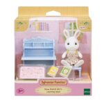 Sylvanian Families Snow Rabbit Girl‘s Learning Desk / ซิลวาเนียน แฟมิลี่ โต๊ะเรียนของเด็กหญิงสโนว์แรบบิท (EBS)