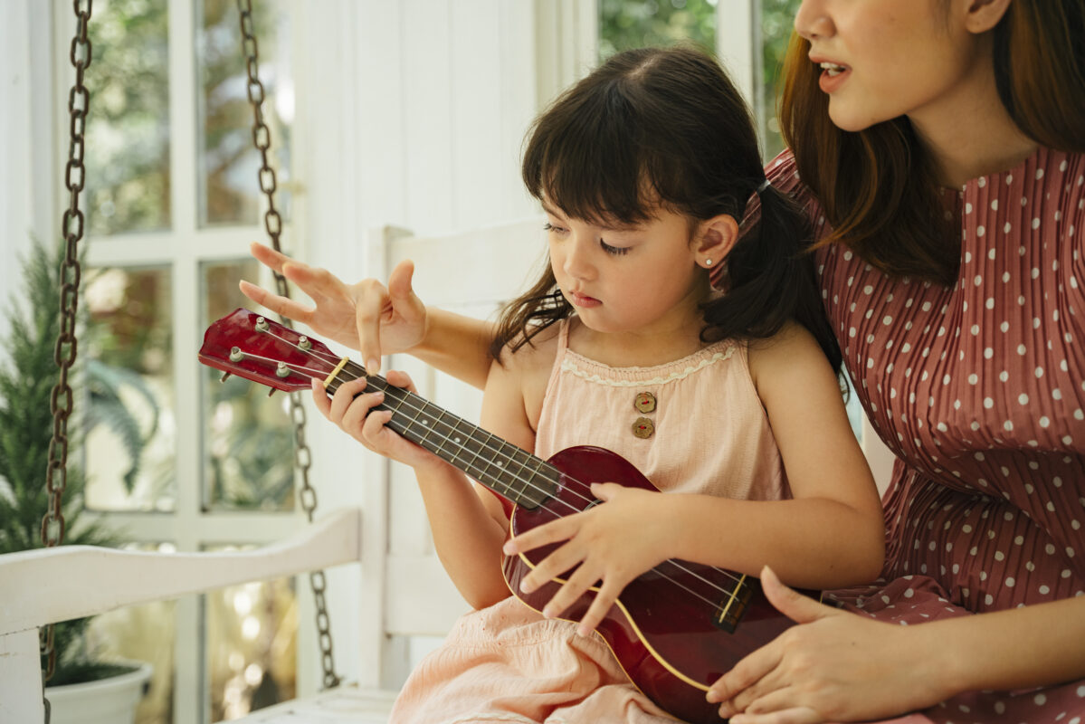 เครื่องดนตรีของเล่น