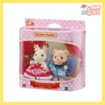 Sylvanian Families Anniversary Friends Set -Freya & Theo / ซิลวาเนียน ชุดเพื่อนฉลองครบรอบ -เฟรย่า และ ธีโอ